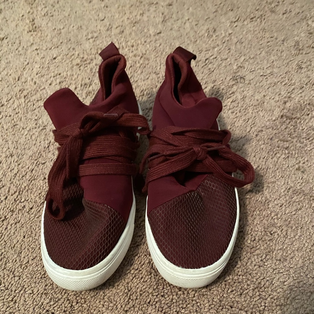 Steve Madden Lancer Tennis Shoe, 6.5 - Picture 4 of 4